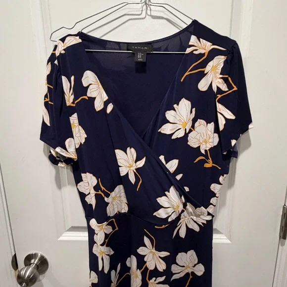 Tahari Women Dress Floral Faux Wrap Navy Blue Short Sleeve XL - Picture 4 of 13